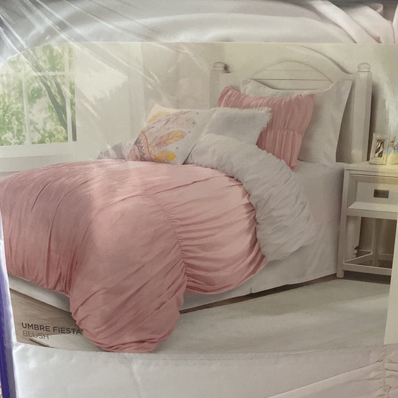 Lush Decor 4 pc Comforter Set Twin-XL Umbre Fiesta Blush - Picture 6 of 6